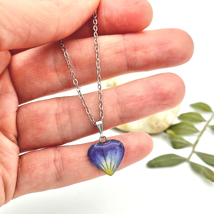 Náhrdelníky - Oceľové srdiečko 3